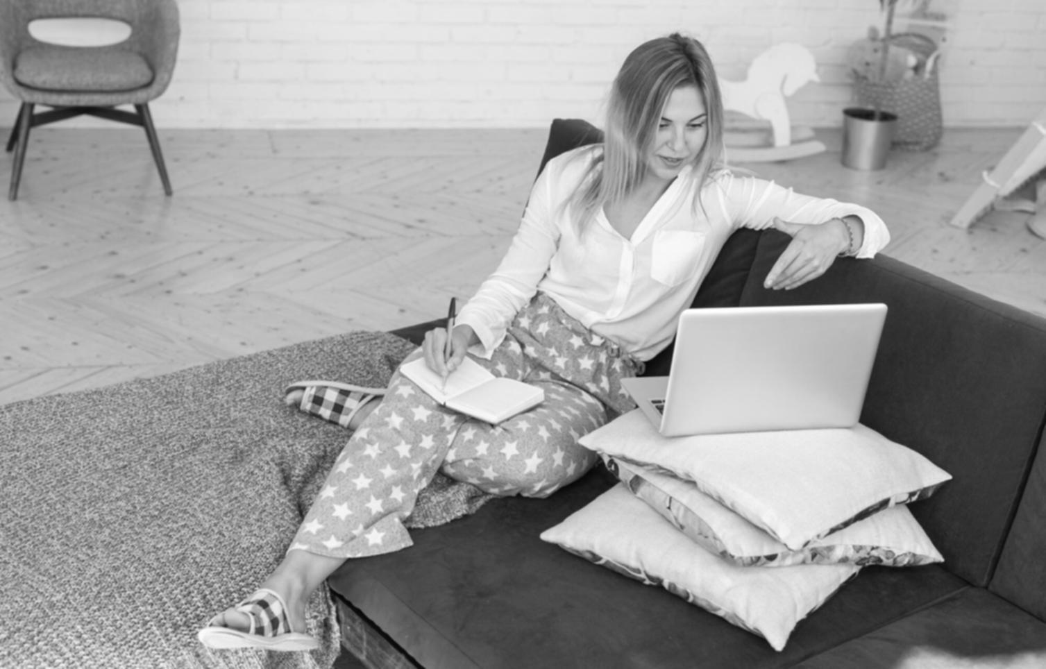 Oficina quentarvia en Málaga - espacio dedicado al análisis financiero