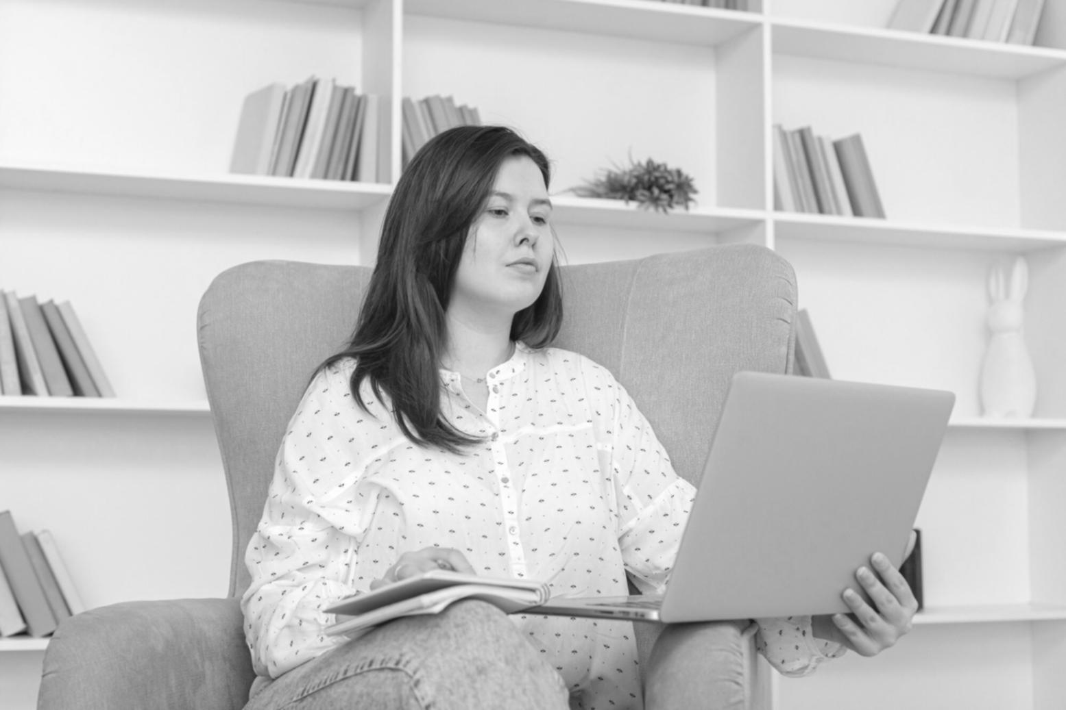 Análisis comparativo de empresas en sesión de formación